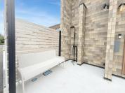 【温水シャワー・ベンチ】