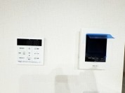 【給湯パネル・ＴＶモニター付インターフォン】