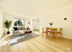 リビングダイニング
モデル棟
※家具はイメージパースとなります。