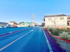 接道状況：北側約7.38ｍ公道、西側約4.55ｍ公道