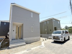 現況；建築中