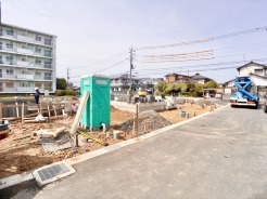 現況；建築中