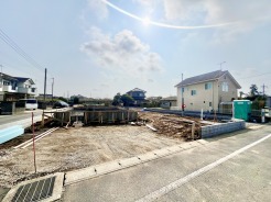 現況；建築中