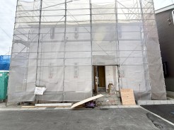 現況；建築中