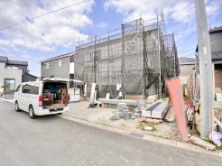 現況；建築中