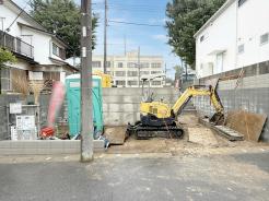 現況；建築中