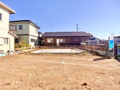 現況；建築中