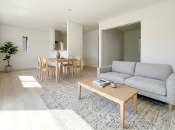 LDK
同社施工例となります。
※家具はイメージパースとなります。