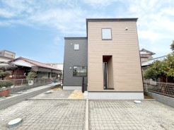 現況：建築中