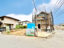 現況；建築中