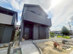 あと少しで完成です！
お気軽にお問い合わせください！
