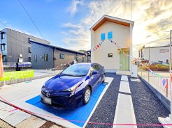 ４号棟
完成済みです！
即日ご案内可能ですのでお気軽にお問い合わせください！