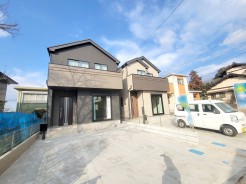 A号棟
完成しました！
即日ご案内可能ですのでお気軽にお問い合わせください！