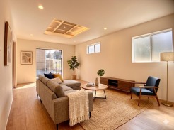 室内にいても、たっぷりの陽光と爽やかな風を感じて頂ける、開放感あふれるリビングです。
モデル棟
※家具はイメージパースとなります。