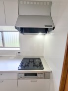 換気扇・三口コンロ
