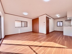 リビングダイニング