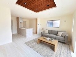 明るく居心地の良いリビング空間には、自然と家族が集まります！
モデル棟
※家具はイメージパースとなります。