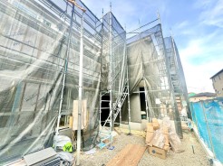 2号棟
現況：建築中
お気軽にお問い合わせください！
