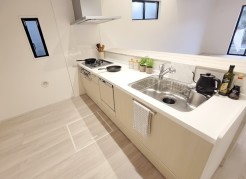 キッチン
同社施工例となります。
※家具はイメージパースとなります。