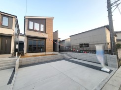 2号棟
お気軽にお問合せください。