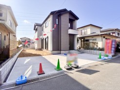 ぜひ現地にて実際にご覧ください！
お問合せお待ちしております。