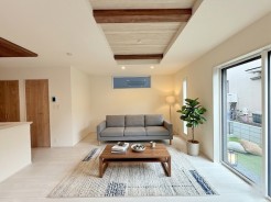 爽やかな風が吹き抜ける心地良いリビングには、自然と家族が集まります。
モデル棟
※家具はイメージパースとなります。