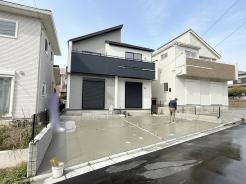 あと少しで完成です！
お気軽にお問い合わせください！
現況；建築中