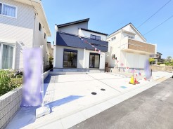 完成しました！
残り1号棟です！
即日ご案内可能ですのでお気軽にお問い合わせください！
