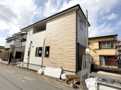 現況；建築中