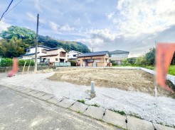 現況；建築中