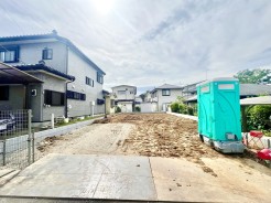 現況；建築中