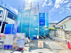 現況；建築中