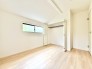 洋室
同社施工例となります。