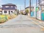 接道状況：南西側約4.9ｍ公道、西側約5ｍ公道
