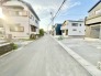 接道状況：南側約5ｍ公道、西側約5ｍ開発道路