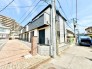 接道状況：南東側約4ｍ公道、北東側約3.79ｍ・北西側約3.3ｍ私道
