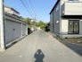 接道状況：北側約5.8ｍ公道、西側約6ｍ公道