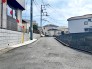 接道状況：北西側約5.9ｍ公道、西側約4.1ｍ公道