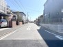 接道状況：東側約7ｍ、北側約6ｍ公道