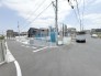 接道状況：西側約5.7ｍ市道、南側約10ｍ市道
