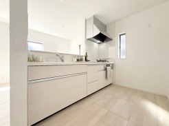 キッチン
同社施工例となります。
※家具はイメージパースとなります。