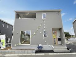 ぜひ現地にて実際にご覧ください!
お問合せお待ちしております。