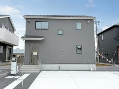 ぜひ現地にて実際にご覧ください!
お問い合わせお待ちしております。