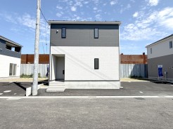 2号棟
ぜひ現地にて実際にご覧ください!
お問合せお待ちしております。