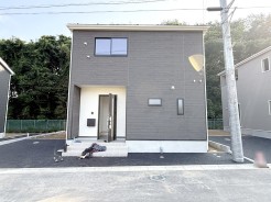 2号棟
あと少しで完成です!
お気軽にお問い合わせください!