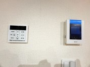 【給湯パネル・TVモニター付インターフォン】