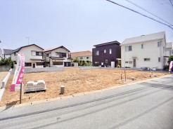 現況;建築中