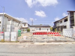 現況;建築中