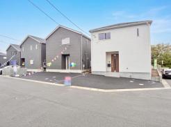 完成しました!
即日ご案内可能です!
写真では伝わりきらない、光と風の通り道をぜひ現地でご体感ください。