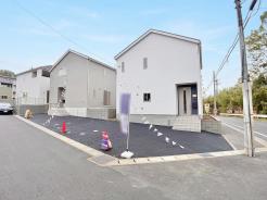 完成しました!
即日ご案内可能です!
写真では伝わりきらない、光と風の通り道をぜひ現地でご体感ください。
